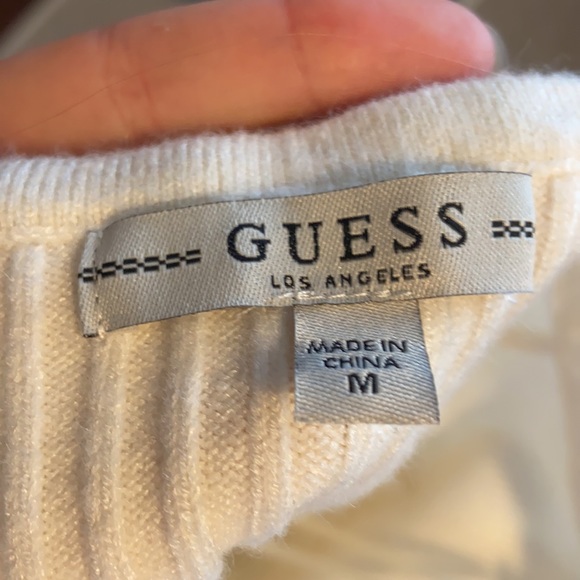 Guess off the shoulder top - Picture 3 of 3